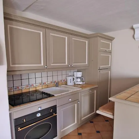 Port Marine Apartment