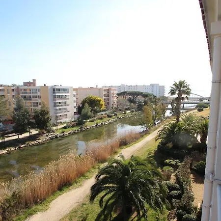 Port Marine Apartment