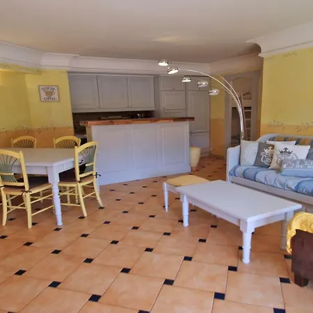 Port Marine Apartment