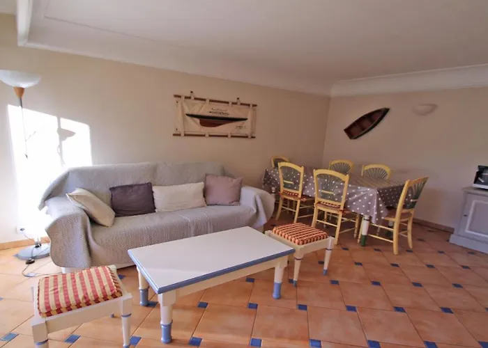 Port Marine سانت ماكسيم