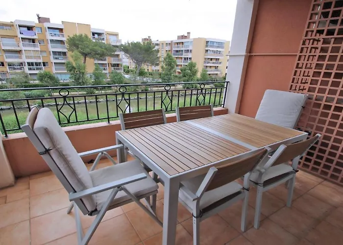 Port Marine * سانت ماكسيم