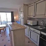 Port Marine Apartment *
