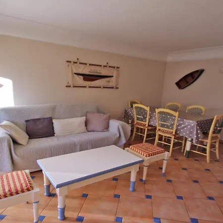 Port Marine - Climatises Et Piscine Dans La Sainte-Maxime