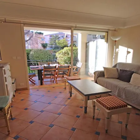 Port Marine - Climatises Et Piscine Dans La * Sainte-Maxime