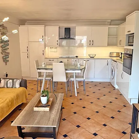 Apartment Port Marine - Climatises Et Piscine Dans La *