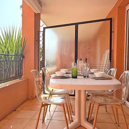 Port Marine - Climatises Et Piscine Dans La * Sainte-Maxime