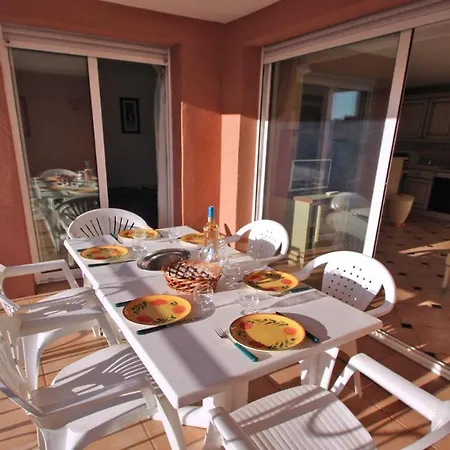 Apartment Port Marine - Climatises Et Piscine Dans La Sainte-Maxime