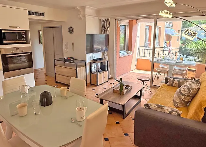 Port Marine Apartment *