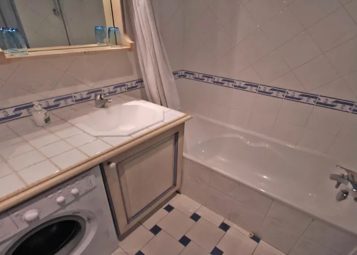 Port Marine * Σαιντ-Μαξίμ