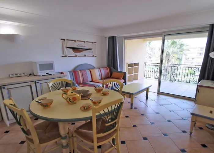 Port Marine Apartment *